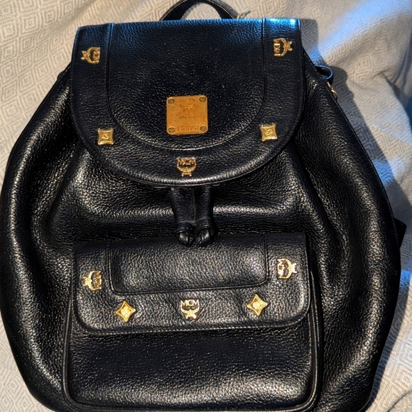 💰 !SALE! 💰 MCM Black Pebbled Calf Leather Drawstring Backpack - Picture 4 of 13